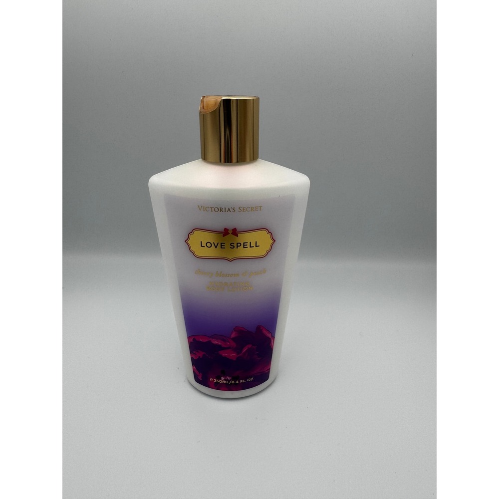 Victoria's Secret Love Spell Hydrating Body Lotion Original Formula 8.4 oz NEW
